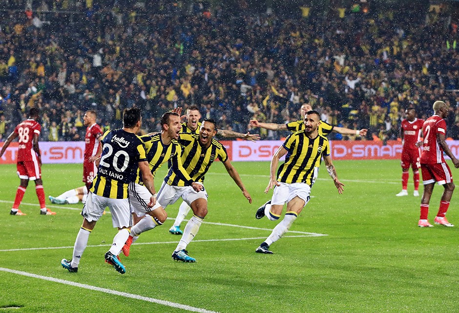 Fenerbahçe DG Sivasspor'a patladı!