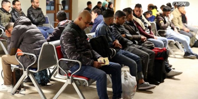 Çeşme'de 36 düzensiz göçmen yakalandı!