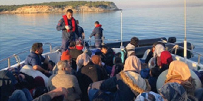Çeşme'de 39 düzensiz göçmen yakalandı!