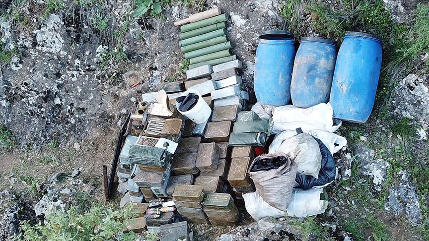 Hakkari'de PKK'ya ait mühimmat deposu bulundu