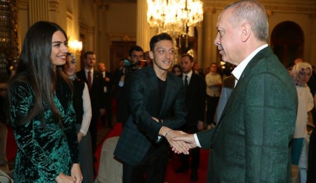 Erdoğan'ın davetinde Mesut Özil sürprizi