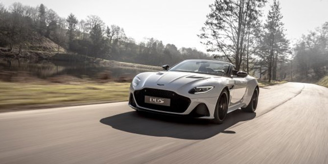 Aston Martin merakla beklenen aracını tanıttı