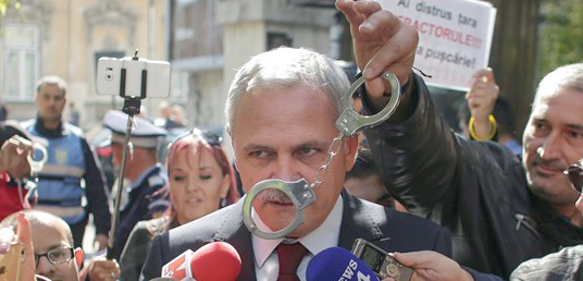 Romanya’da iktidar partisi genel başkanına hapis