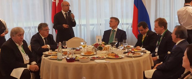 Mehmet Şimşek'ten Rus yatırımcılara davet