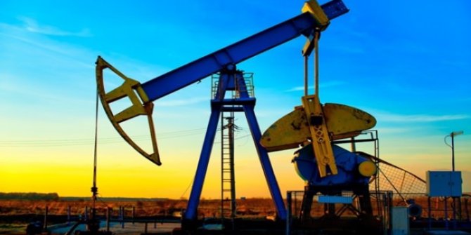 Brent petrolün varili 61,25 dolardan işlem görüyor