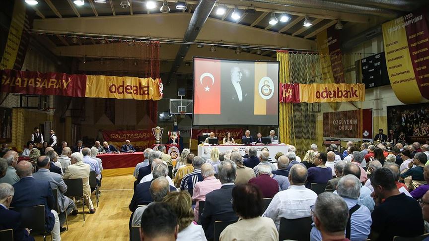 Galatasaray Kulübünün olağan divan kurulu toplantısı yapıldı