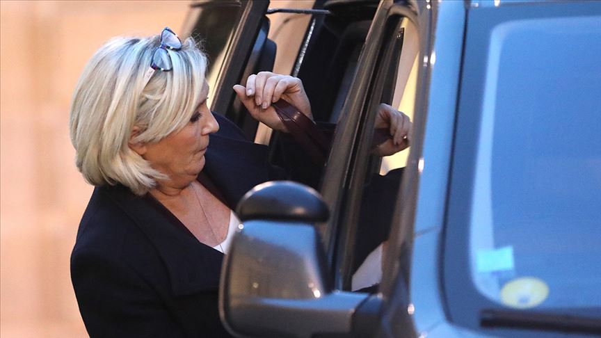 Fransa'da aşırı sağcı Le Pen mahkemeye çıkacak