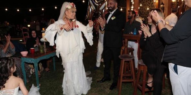 Zerrin Özer ve Murat Akıncı evlendi! Murat Akıncı  kimdir ne iş yapıyor?