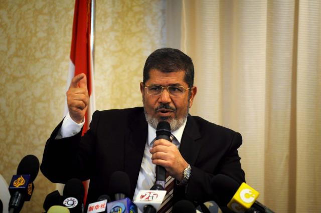 Muhammed Mursi mahkeme salonunda vefat etti!