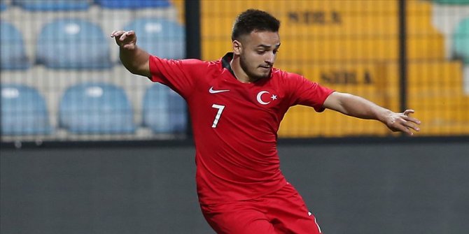 Trabzonspor, Yusuf Sarı ile görüşmelere başlandığını KAP'a bildirdi