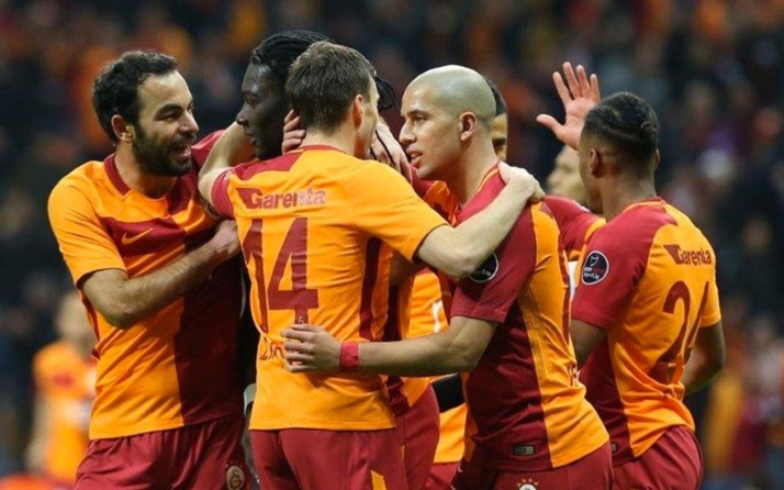 Galatasaray'da ilk ayrılık gerçekleşiyor!