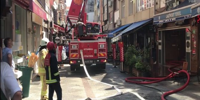 İstanbul Kadıköy'de yangın!