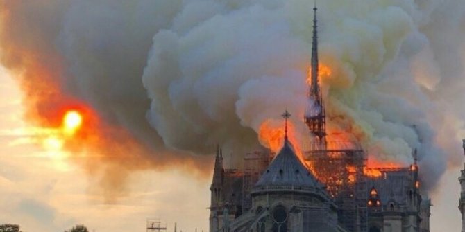 Notre Dame Katedrali'ndeki yangının nedenine ilişkin açıklama!