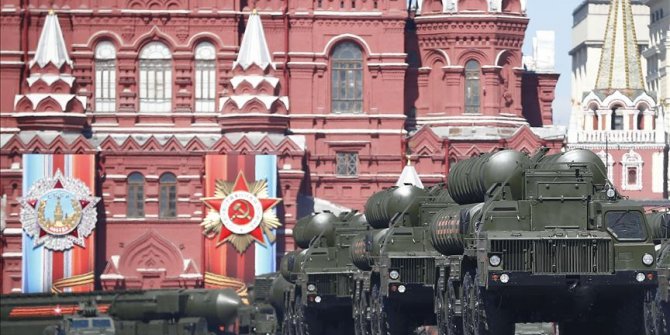 Rusya 'yenilmez' silahlarını bekliyor