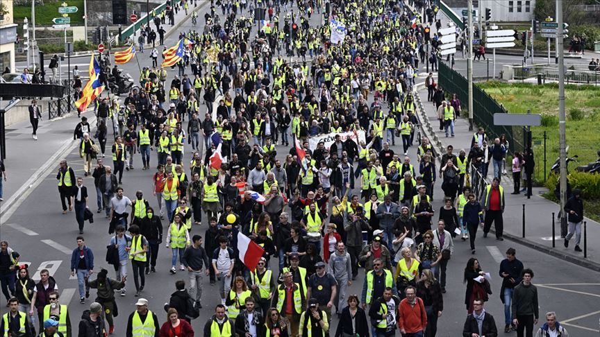Fransa'da 33 hafta geride kaldı fakat göstericiler yeniden sokaklarda!