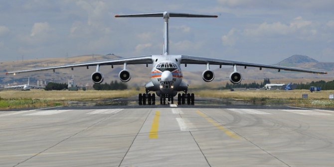S-400 sevkiyatı sürüyor!  11. uçak Mürted Hava Üssü'ne indi