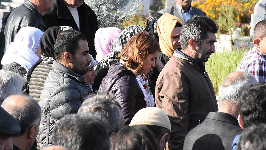 HDP Milletvekili Başaran terörist cenazesine katıldı