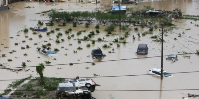 Lekima tayfunu vurmaya devam ediyor: 48 ölü, 21 kayıp