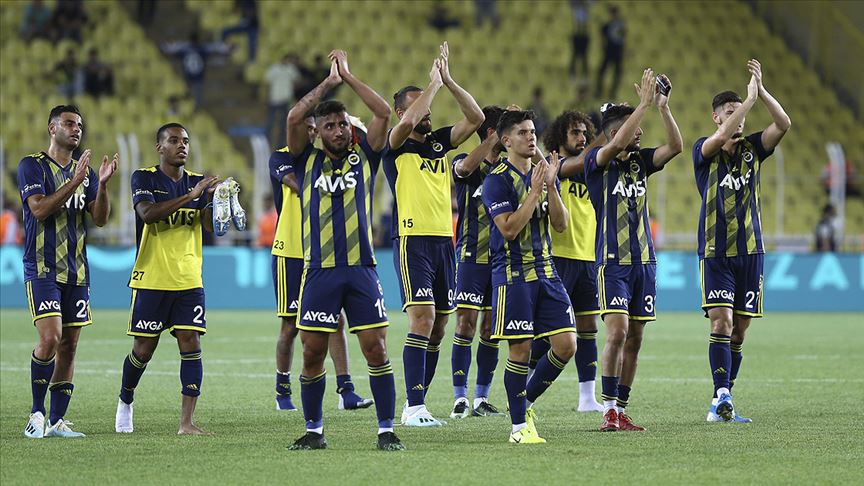 Fenerbahçe 8 maçta 18 gol yedi!