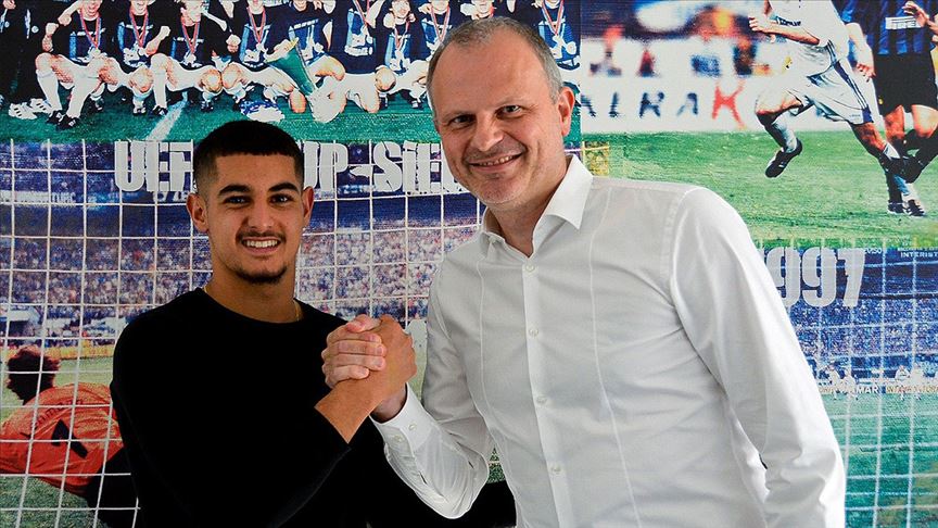 Schalke 04, Levent Mercan ile profesyonel sözleşme imzaladı