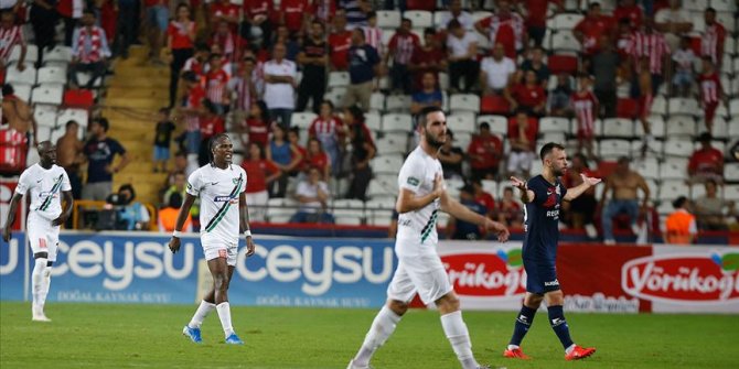 Denizlispor 3 puanı 2 golle aldı