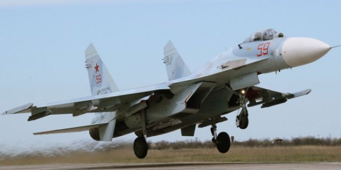 Rusya'da savaş uçağı düştü! 2 pilot kayboldu
