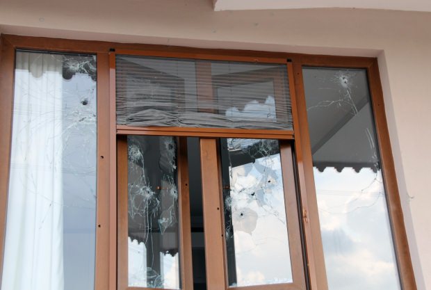 AK Parti'li Belediye Başkanı'nın evine silahlı saldırı!