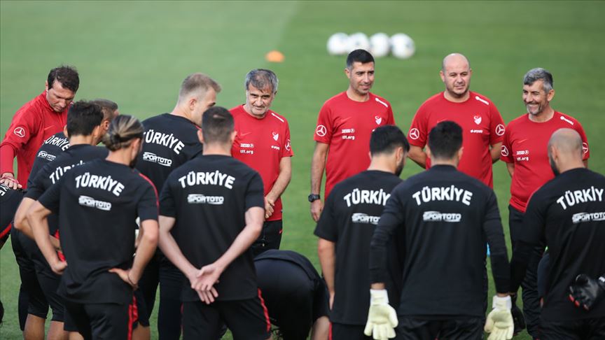A Milli Futbol Takımı, Moldova maçı hazırlıklarına başladı