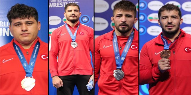 Dünya Güreş Şampiyonası'nda 4 madalya