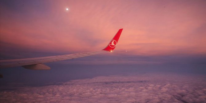 İstanbul havalimanları yazın 28 milyon yolcuyu misafir etti