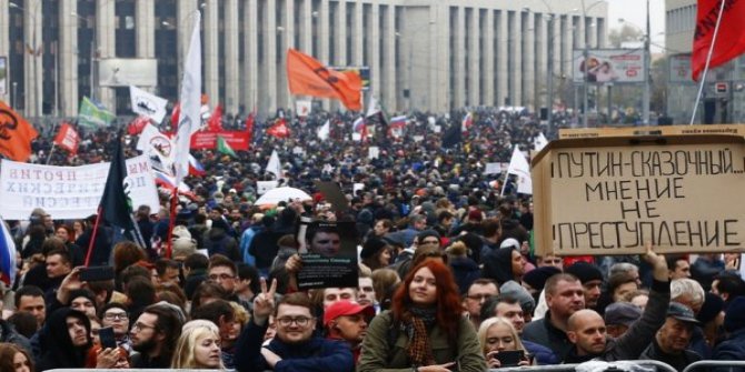 Rusya'da 25 bin kişilik protesto eylemi