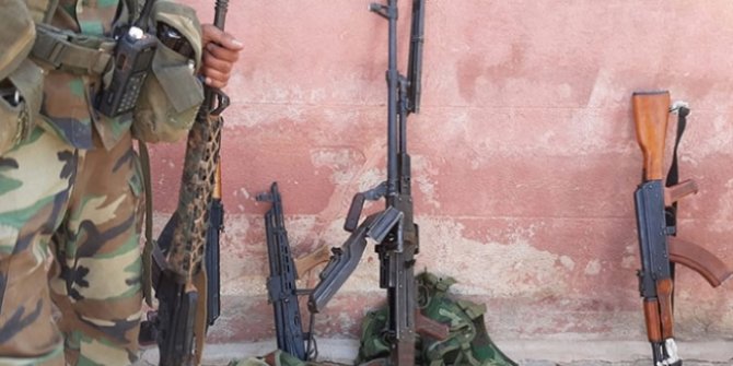 Tel Abyad'da YPG/PKK'lılar Silahlarını Bırakarak Kaçtı