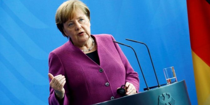 Merkel'den Türkiye'ye "harekâta son verin" çağrısı