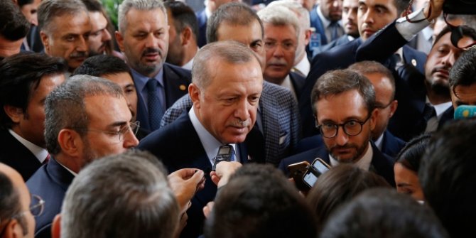 Erdoğan'dan UEFA'nın asker selamı soruşturmasına tepki