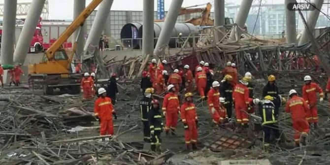 Çin'in güneybatısında otopark inşaatı çöktü: 8 ölü