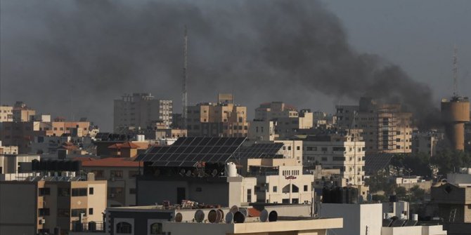 İsrail savaş uçakları Gazze'yi vurdu: 1 ölü