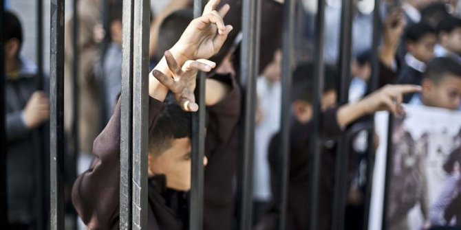 İsrail 2019'da 745 Filistinli çocuğu gözaltına aldı