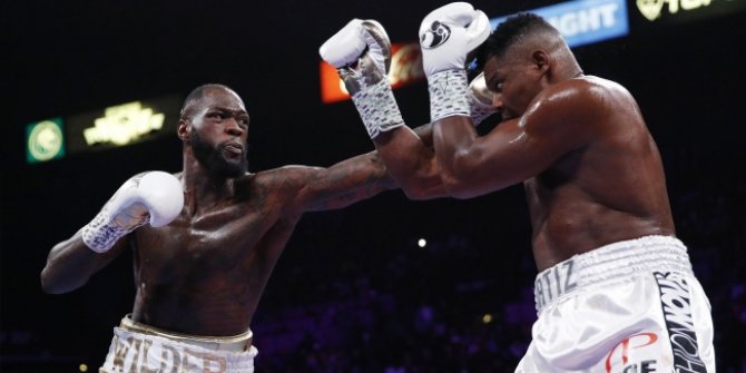 Deontay Wilder, Muhammed Ali'yi yakaladı!