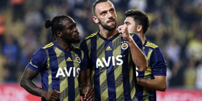 Fenerbahçe'de sezon sonu gönderilecek ilk isim belli oldu!