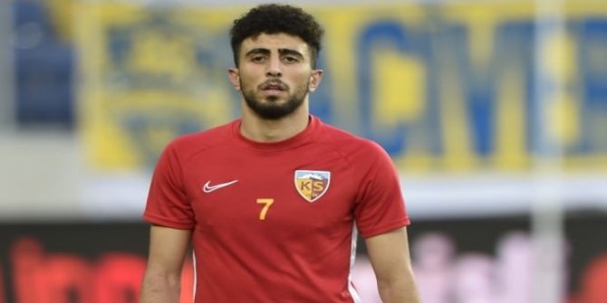 Bilal Başacıkoğlu, Kayserispor'dan ayrıldı
