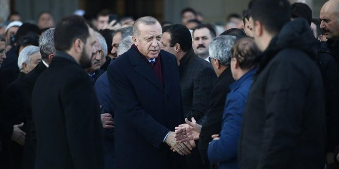 Erdoğan cuma namazını Büyük Çamlıca Camisi'nde kıldı