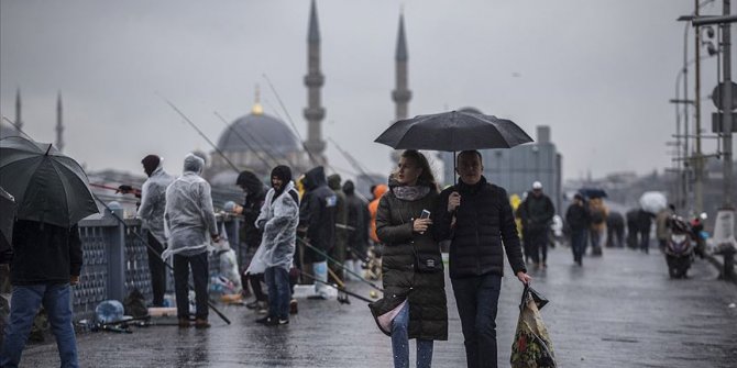 İstanbul'da perşembe günü karla karışık yağmur bekleniyor