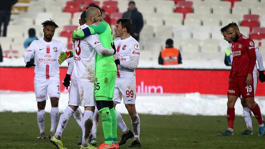 Antalyaspor Ziraat Türkiye Kupası'nda yarı finale yükseldi