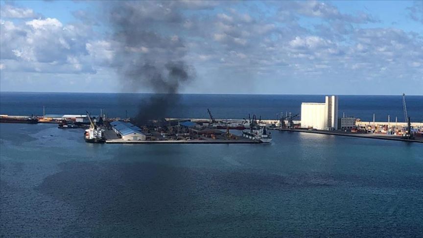 Libya Limanlar Müdürlüğü: Bombalanan Trablus Limanı'nda Türk gemisi bulunmuyor