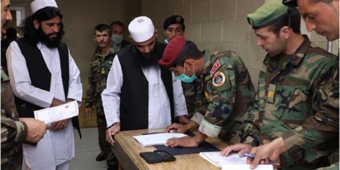 Afganistan'da 100 Taliban mahkumu serbest bırakıldı