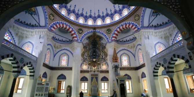 Almanya'da Müslümanlar camilerin açılması için hazırlık yapıyor