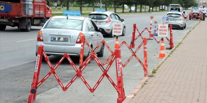 Sürücü eğitim araçlarıyla ilgili karar: Belge şartı kalktı