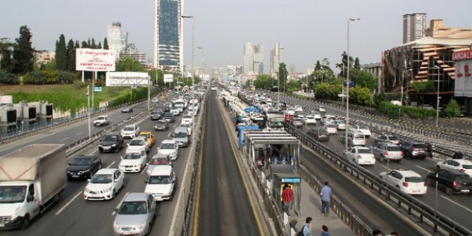 İstanbul'da trafik yoğunluğu yüzde 53'e dayandı