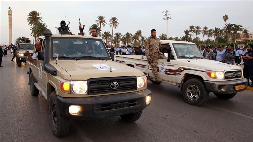 Libya ordusu Esabia beldesini Hafter milislerinden kurtardı