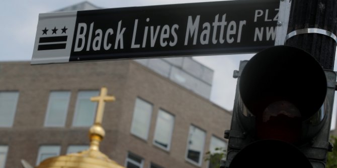 Beyaz Saray yakınına 'siyahların hayatı önemli' yazıldı